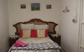 Hollywood Lodge